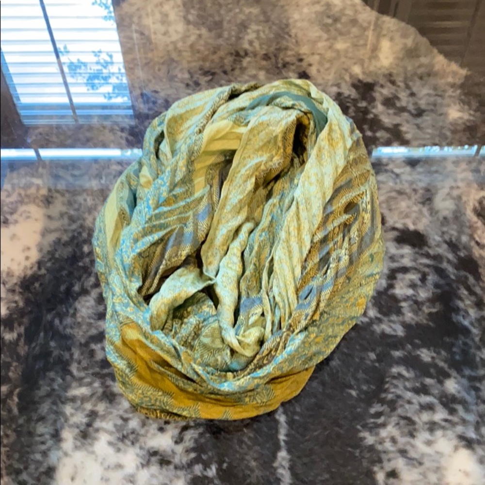 Scarf